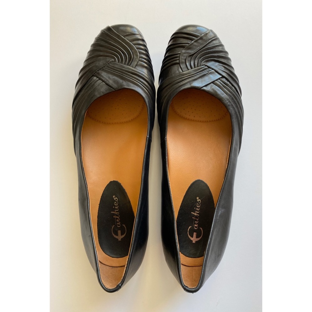 Earthies Vanya Black Flat